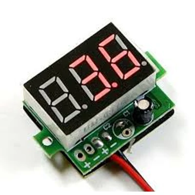 LiPo feszültség figyelő LED-es