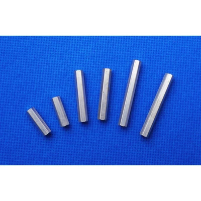 HM fém távtartó (M3x20mm)